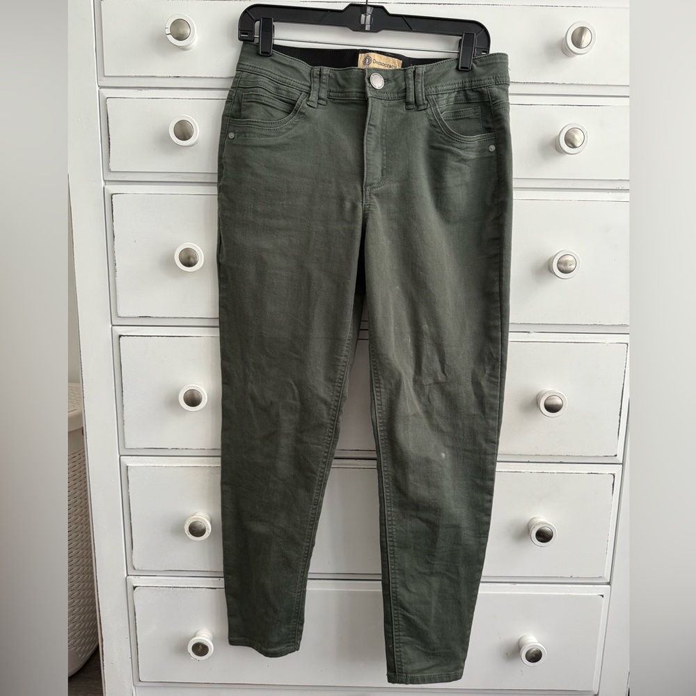 Democracy Ab Technology Olive Jean. Sz 8.